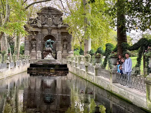 Luxemburg Garden fountain